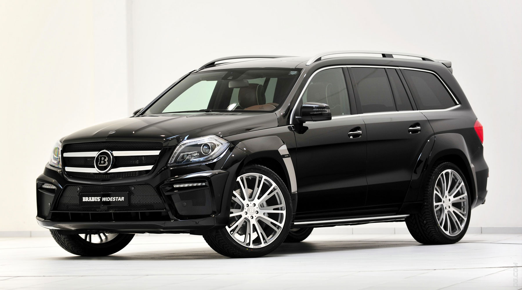 BRABUS Mercedes-Benz GL B63 620 Widestar
